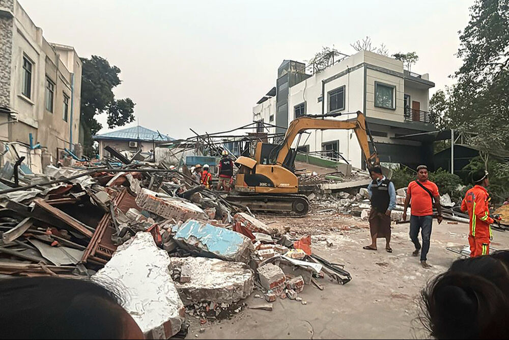 5,1 büyüklüğündeki artçı depremle sallandılar! Korku devam ediyor, ölü sayısı 1.700'ü geçti - 3. Resim