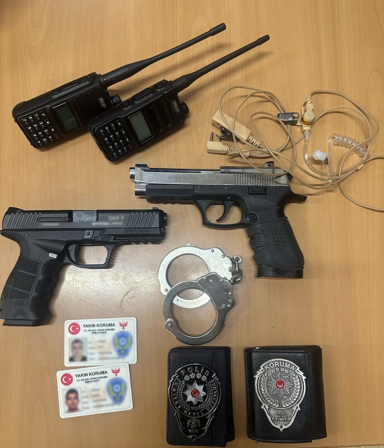 Maltepe mitinginde silah taşıyan 2 şüpheliye soruşturma Maltepe mitinginde silah taşıyan 2 şüpheliye soruşturma - 1. Resim