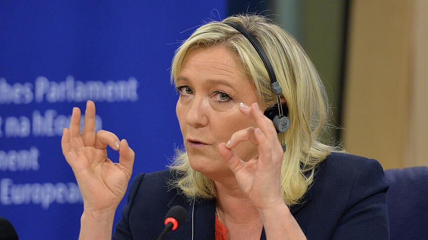 Siyasi kariyeri bitebilir! Aşırı sağcı Le Pen 'yolsuzluk' iddiaları nedeniyle diken üstünde Siyasi kariyeri bitebilir! Aşırı sağcı Le Pen 'yolsuzluk' iddiaları nedeniyle diken üstünde - 1. Resim