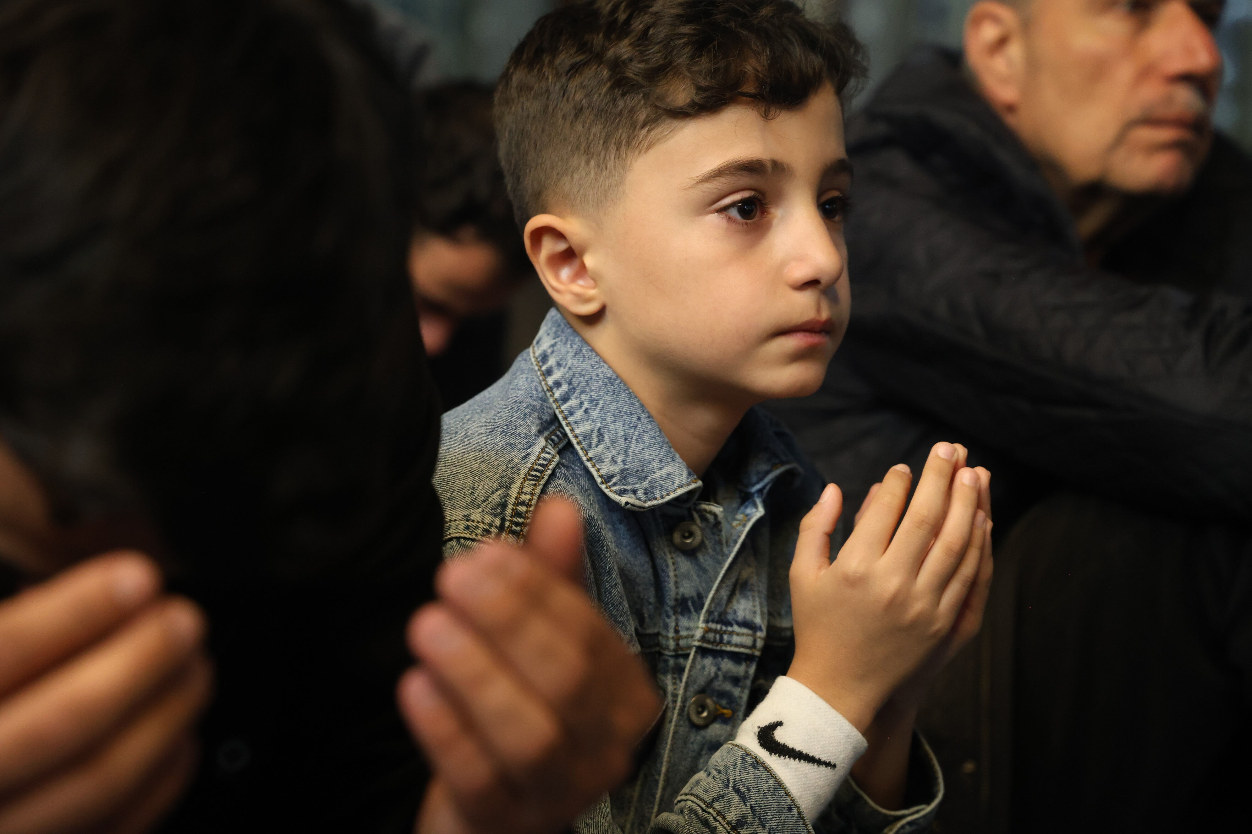 Vatandaşlar akın akın camilere koştu: Yurtta bayram coşkusu - 6. Resim