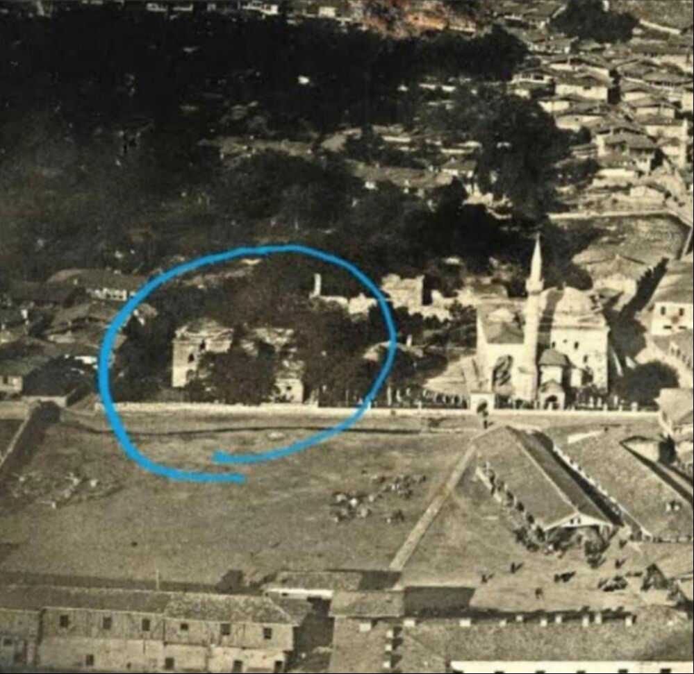 540 yıllık cami restorasyonunda tarihi mezar kalıntıları ortaya çıktı 540 yıllık cami restorasyonunda tarihi mezar kalıntıları ortaya çıktı - 2. Resim