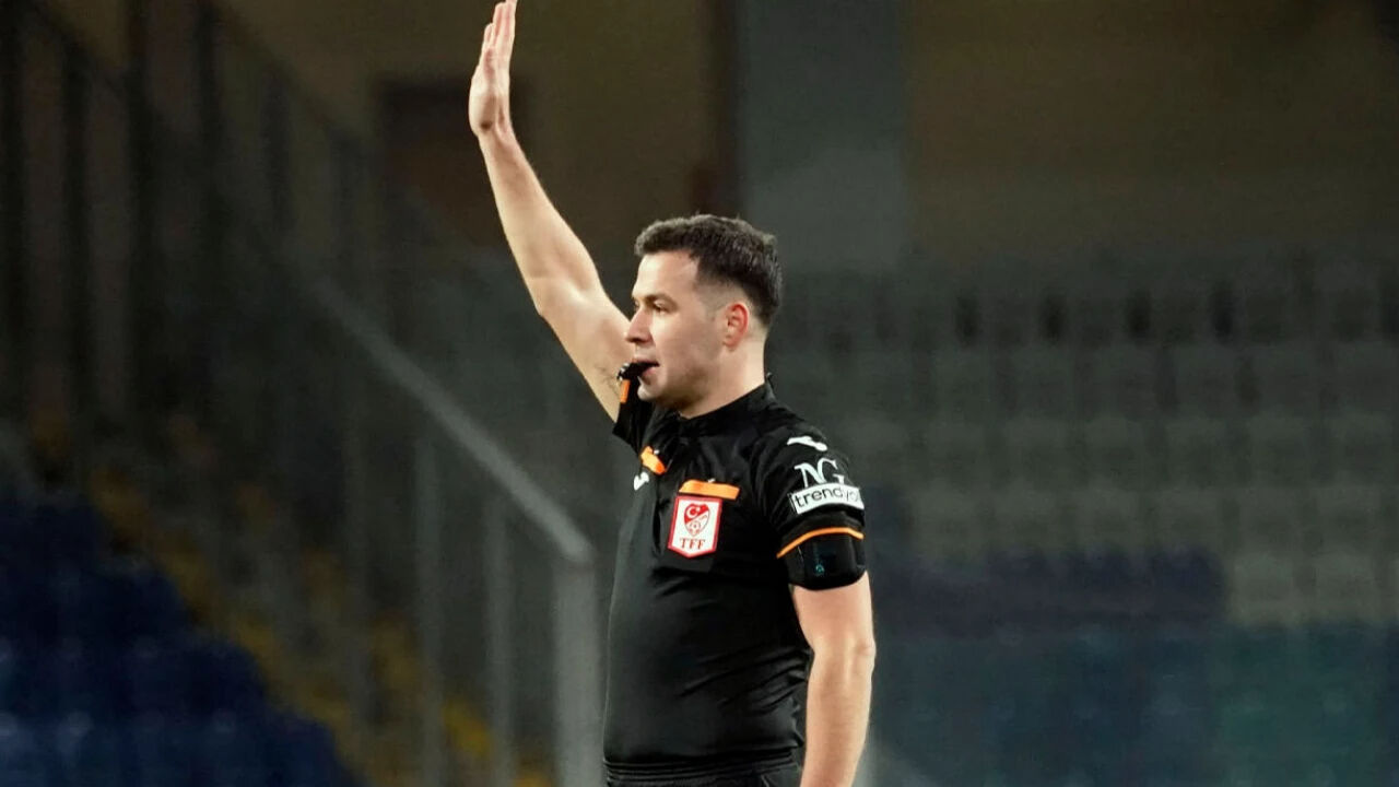 Fenerbahçe-Galatasaray maçı hakemi Cihan Aydın kimdir, istatistikleri nasıl? Cihan Aydın hakem karnesi ve yönettiği maçlar Fenerbahçe-Galatasaray maçı hakemi Cihan Aydın kimdir, istatistikleri nasıl? Cihan Aydın hakem karnesi ve yönettiği maçlar - 3. Resim