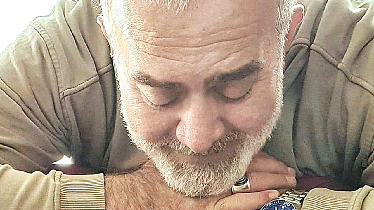 Payitaht’ın Tahsin Paşa’sı Bahadır Yenişehirlioğlu ile bayram sohbeti: Edebiyat ve sanat siyasette kılavuzum oldu Payitaht’ın Tahsin Paşa’sı Bahadır Yenişehirlioğlu ile bayram sohbeti: Edebiyat ve sanat siyasette kılavuzum oldu - 3. Resim