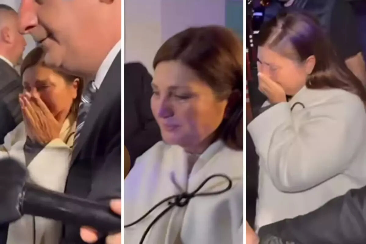 Volkan Konak'ın ölüm haberini alır almaz gözyaşları içerisinde hastaneye koştu! Sibel Can ayakta durmakta zorlandı Volkan Konak'ın ölüm haberini alır almaz gözyaşları içerisinde hastaneye koştu! Sibel Can ayakta durmakta zorlandı - 1. Resim