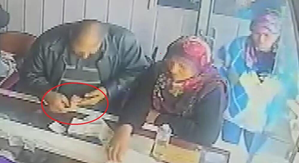 Altın almaya diye gitti, 100 bin TL'lik bilezikle kayıplara karıştı - 1. Resim