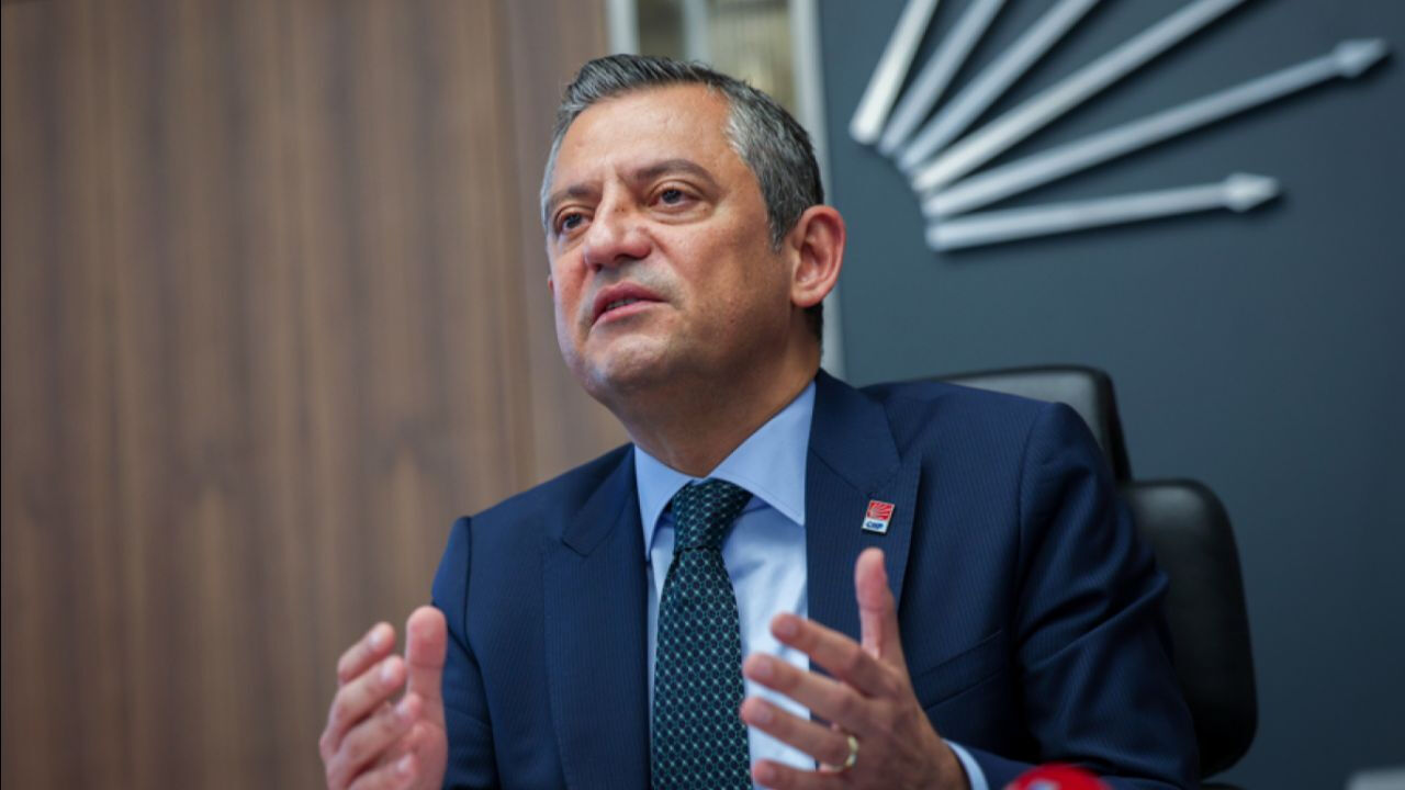 CHP lideri Özgür Özel'i kurultay korkusu sardı! Vites yükseltmesinin sebebi belli oldu - 1. Resim