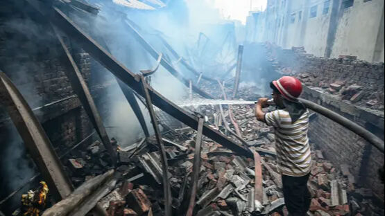 Hindistan'da havai fişek fabrikasında patlama: 17 kişi hayatını kaybetti - 2. Resim