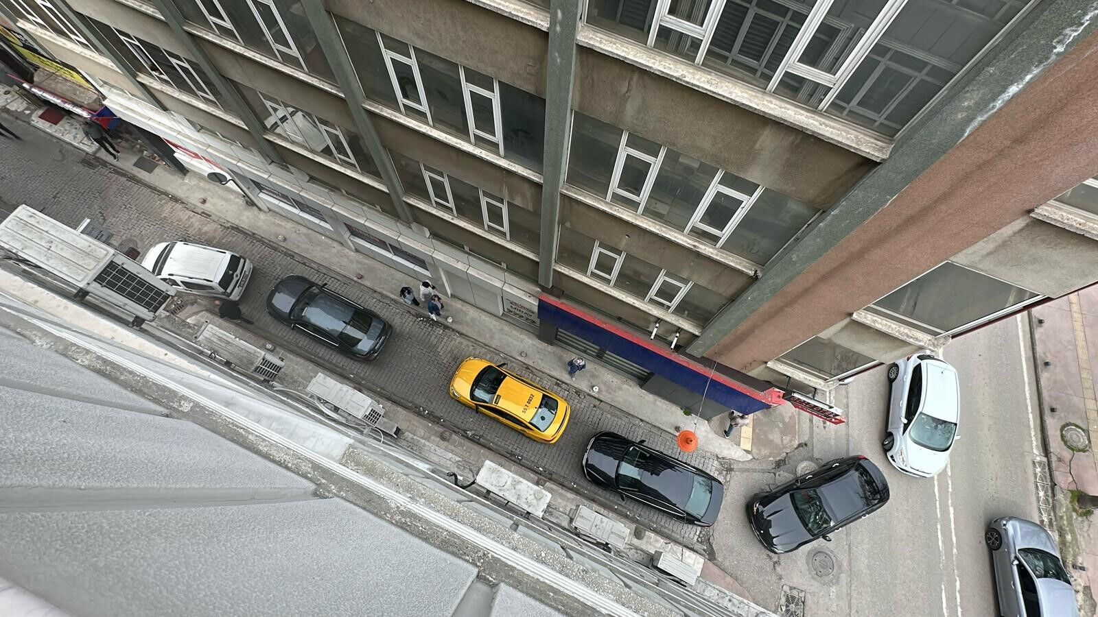 Samsun'da çileden çıkaran olay: Araç kuyruğunun ucu bucağı görünmedi! 