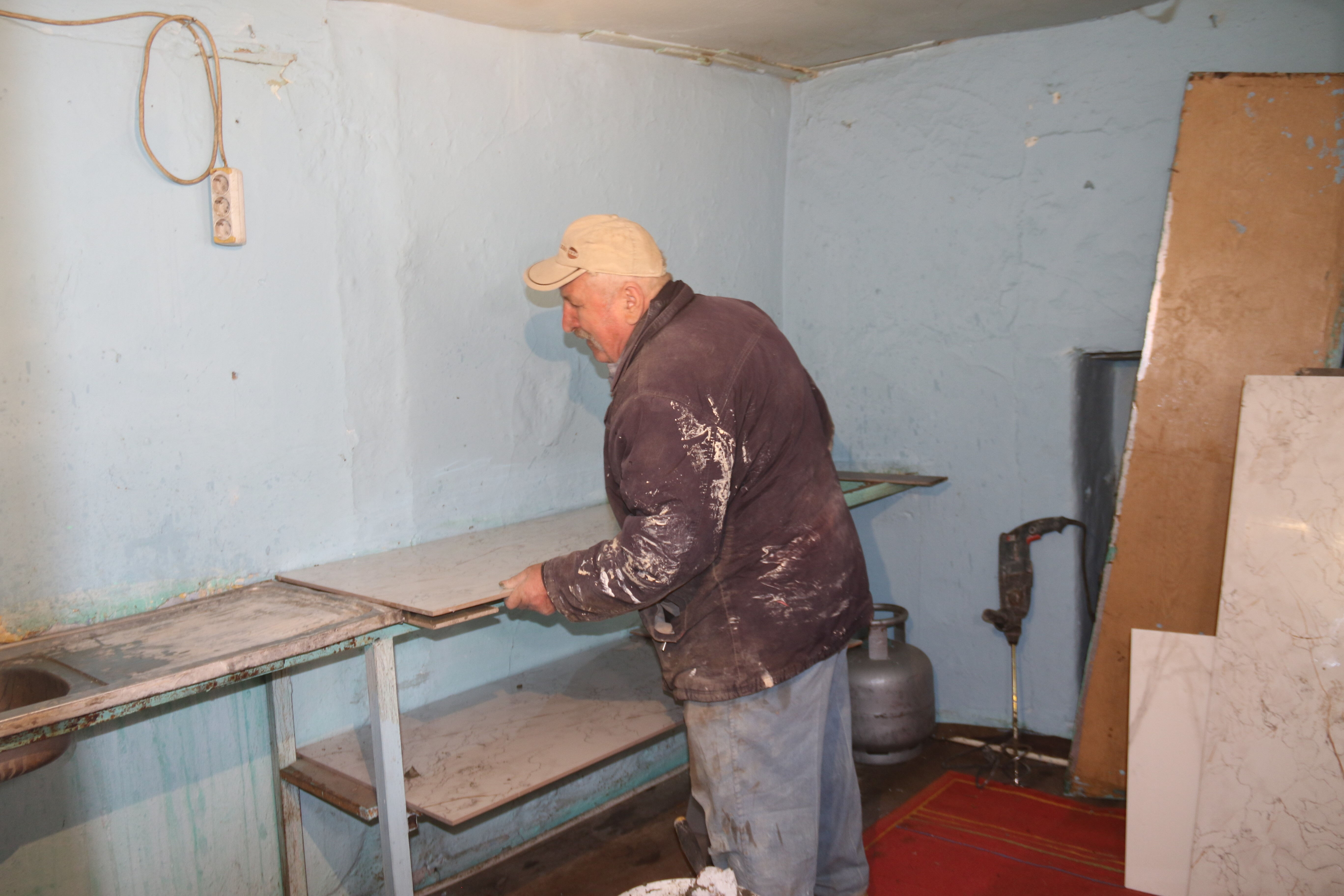 Sokakta kalan yaşlı adam Eskişehir'i ağlatmıştı: Eyüp Altıntaş'ın yüzü artık gülüyor - 2. Resim