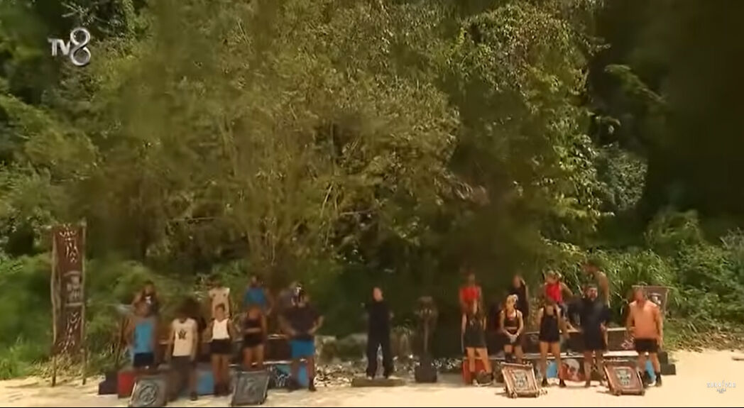 Survivor 2. eleme adayı kim oldu? 1 Nisan Survivor 2025'te dokunulmazlığı kazanan takım belli oldu - 2. Resim