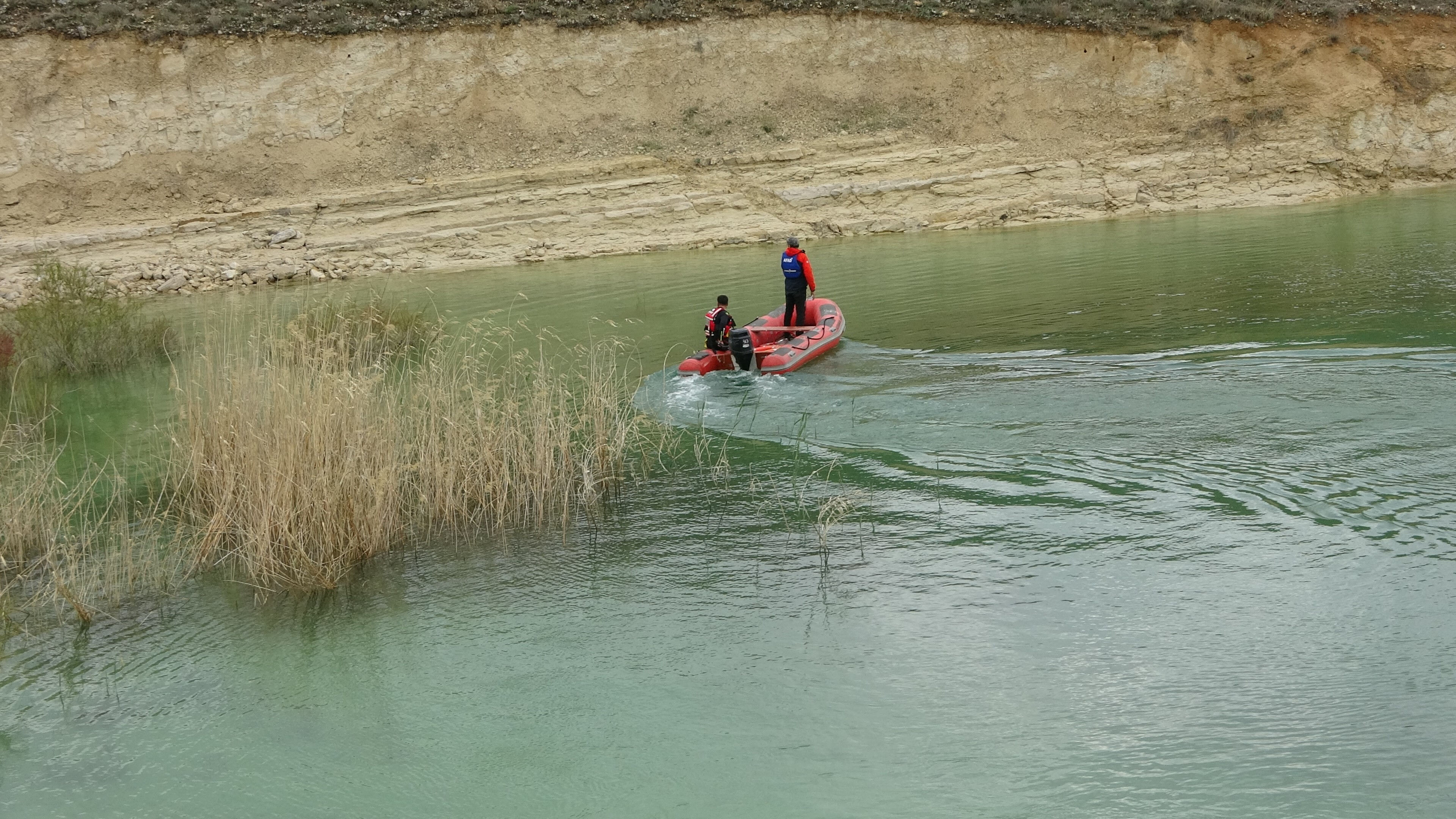 Tekne denemek için baraja açıldı, haber alınamıyor! Günlerdir Atatürk Barajı aranıyor - 1. Resim