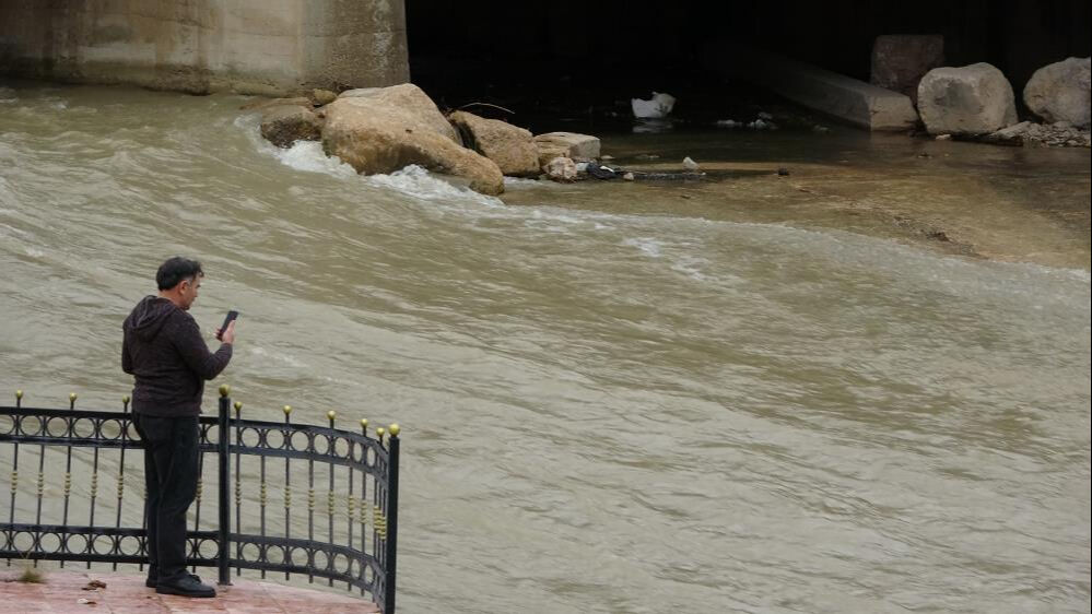 Bayburt'ta ürküten görüntü! 15 günde bir insan boyunu geçti... - 1. Resim