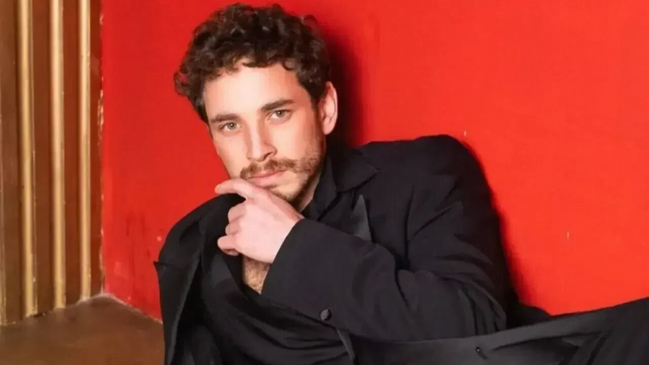 Boykot çağrısı sonrası gözaltına alınmıştı! Cem Yiğit Üzümoğlu adli kontrol şartıyla serbest bırakıldı - 1. Resim