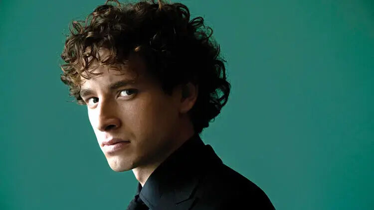 Cem Yiğit Üzümoğlu kimdir, neden gözaltına alındı, serbest bırakıldı mı? Boykot çağrısı kapsamında 11 kişi gözaltına alındı! - 1. Resim