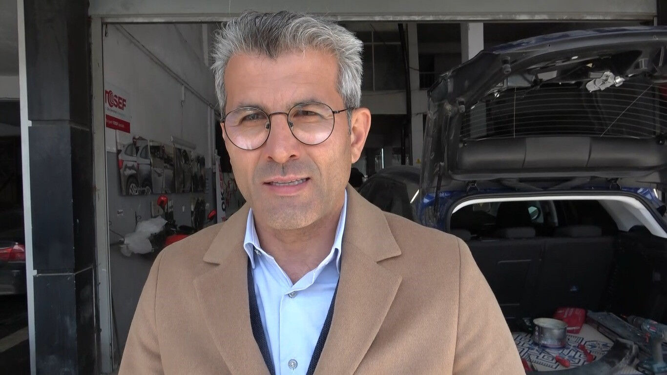 Esnafın ara eleman isyanı! Gençlere seslendiler: Korkmayın, sabredin ve altın bileziği takın! Esnafın ara eleman isyanı! Gençlere seslendiler: Korkmayın, sabredin ve altın bileziği takın! - 3. Resim