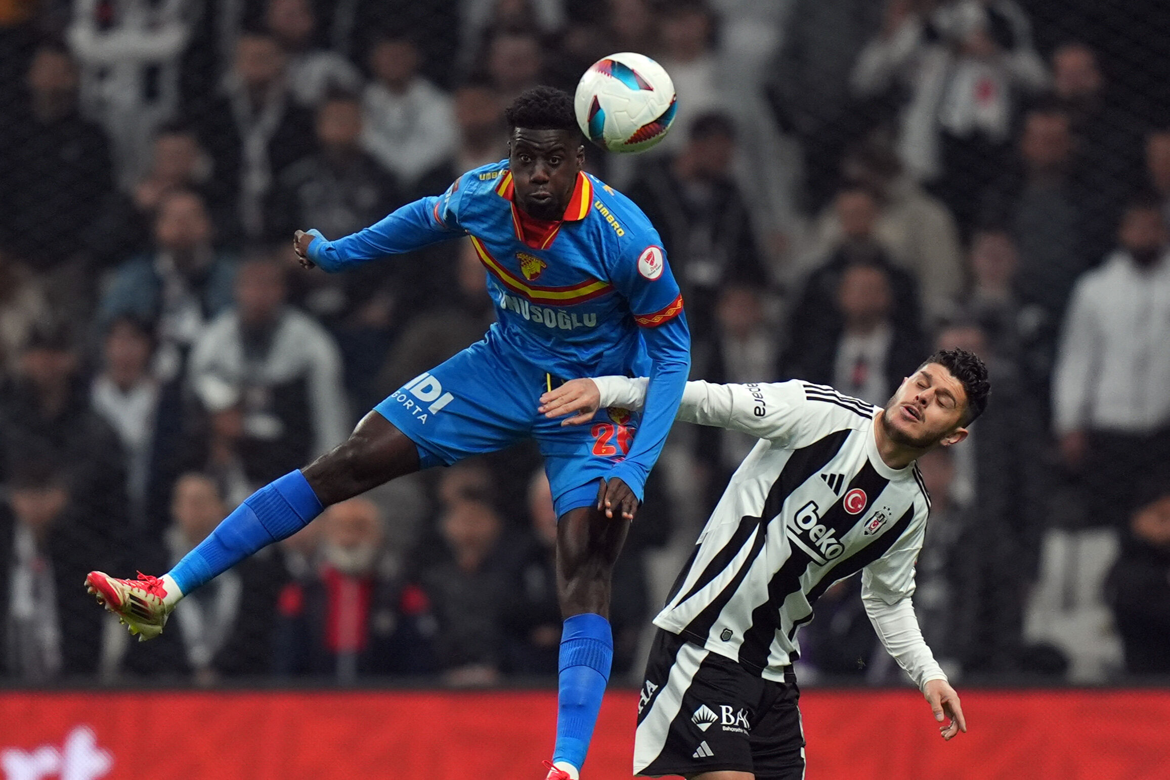 CANLI ANLATIM | Beşiktaş - Göztepe - 2. Resim