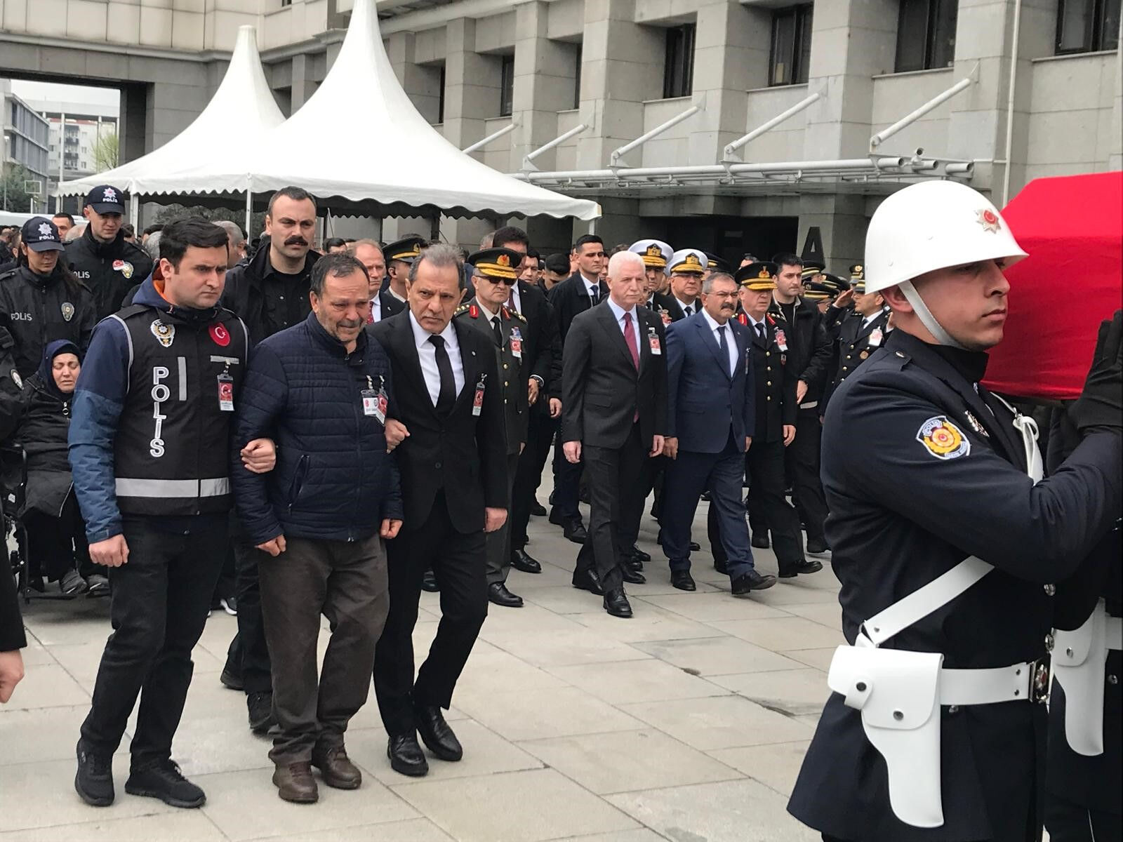 Şehit bekçi Uğur Gölçek'e acı veda: 