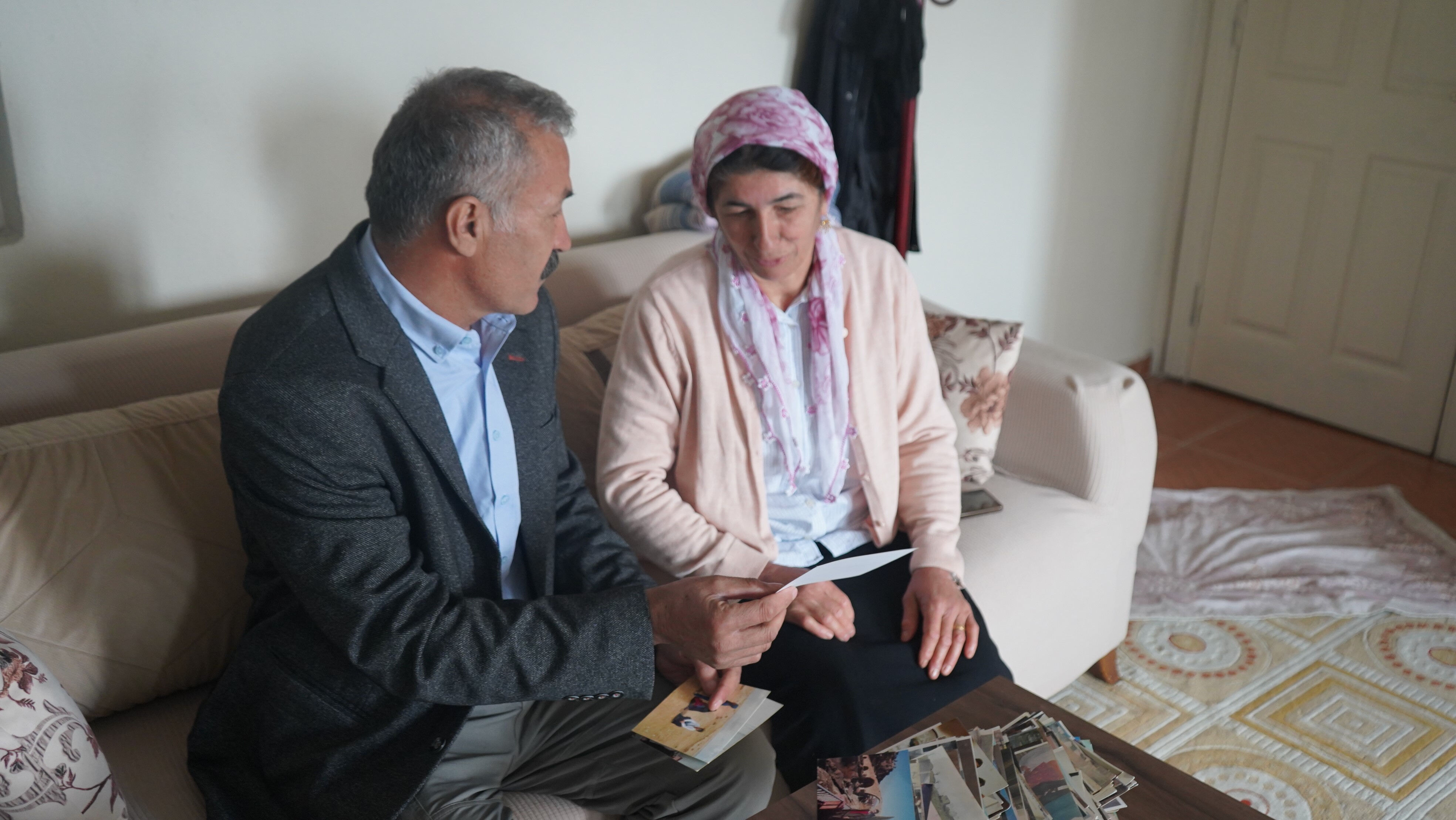 Şırnaklı çiftin hayatı gazete ekiyle değişti! Yatırımlarını altına, arabaya değil bakın neye yatırdılar! Şırnak'lı çiftin hayatı gazete ekiyle değişti! Yatırımlarını altına, arabaya değil bakın neye yatırdılar! - 2. Resim