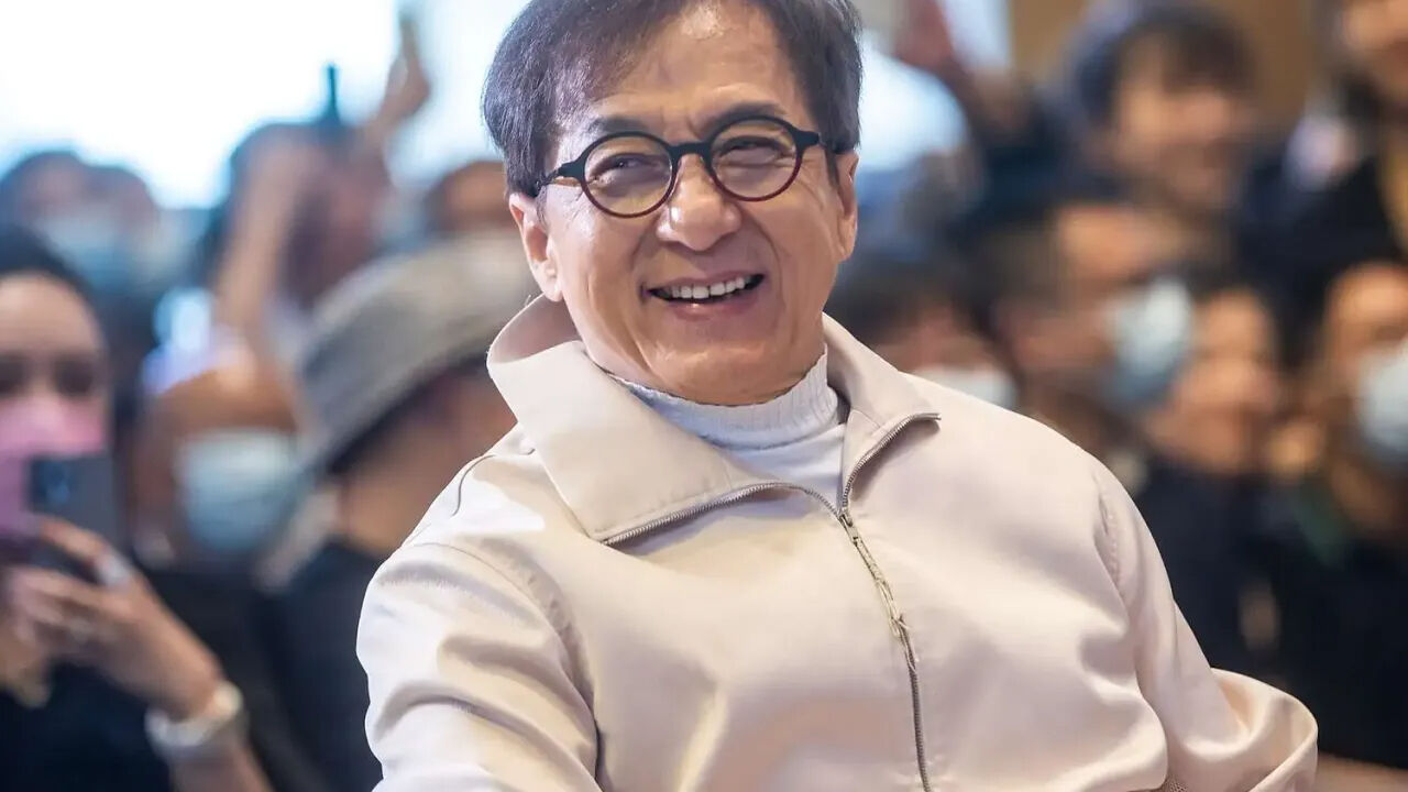 Jackie Chan öldü mü? Jackie Chan sağlık durumu nasıl? - 1. Resim