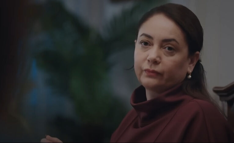 Kızılcık Şerbeti Pembe diziden ayrılıyor mu? Sibel Taşçıoğlu neden ayrılıyor? Kızılcık Şerbeti Pembe diziden ayrılıyor mu? Sibel Taşçıoğlu neden ayrılıyor? - 2. Resim