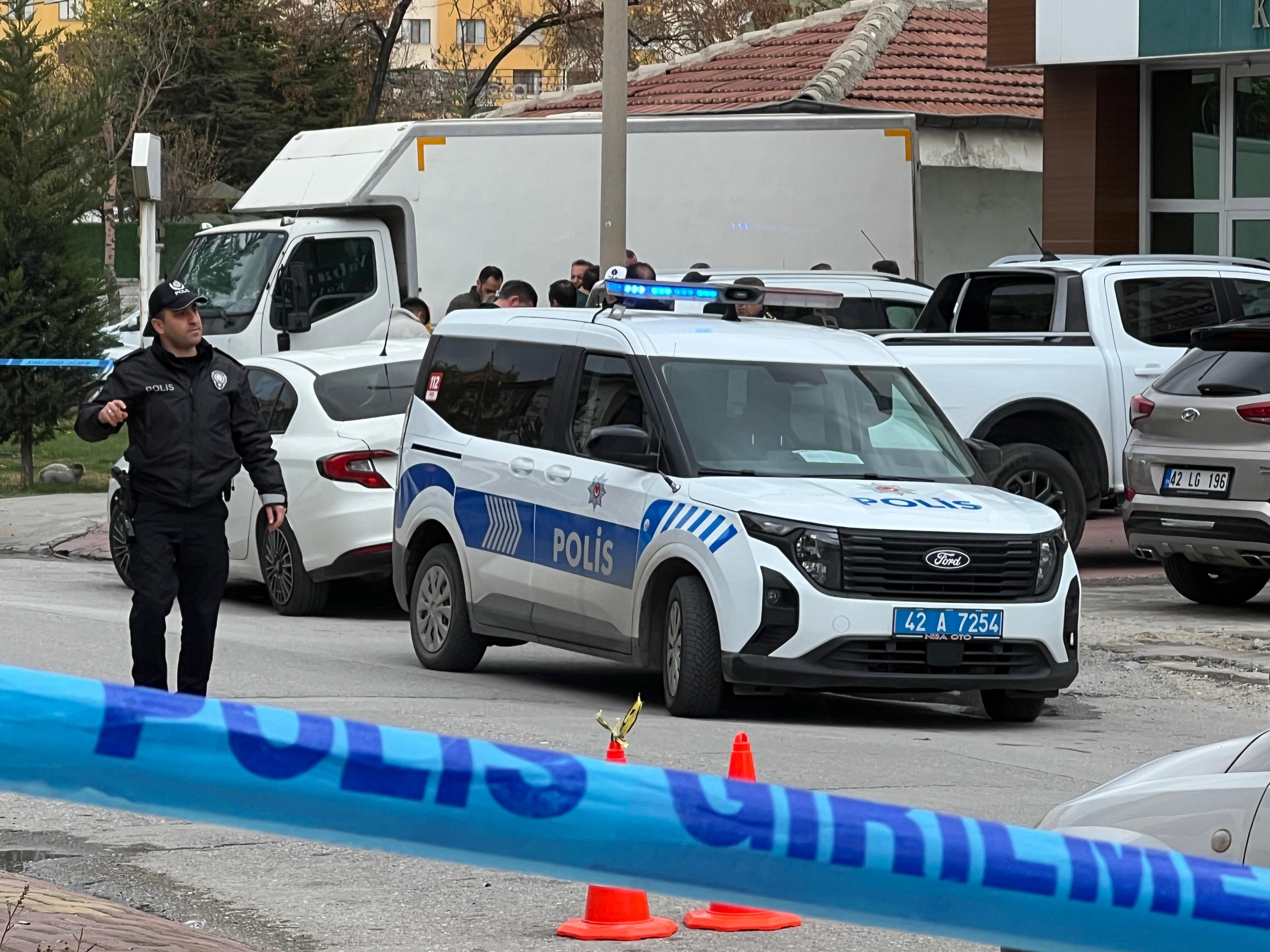 Konya’da dünürlerin tartışması kanlı bitti: 2 kişi hayatını kaybetti Konya’da kan donduran dünür cinayeti: 2 kişi hayatını kaybetti - 1. Resim