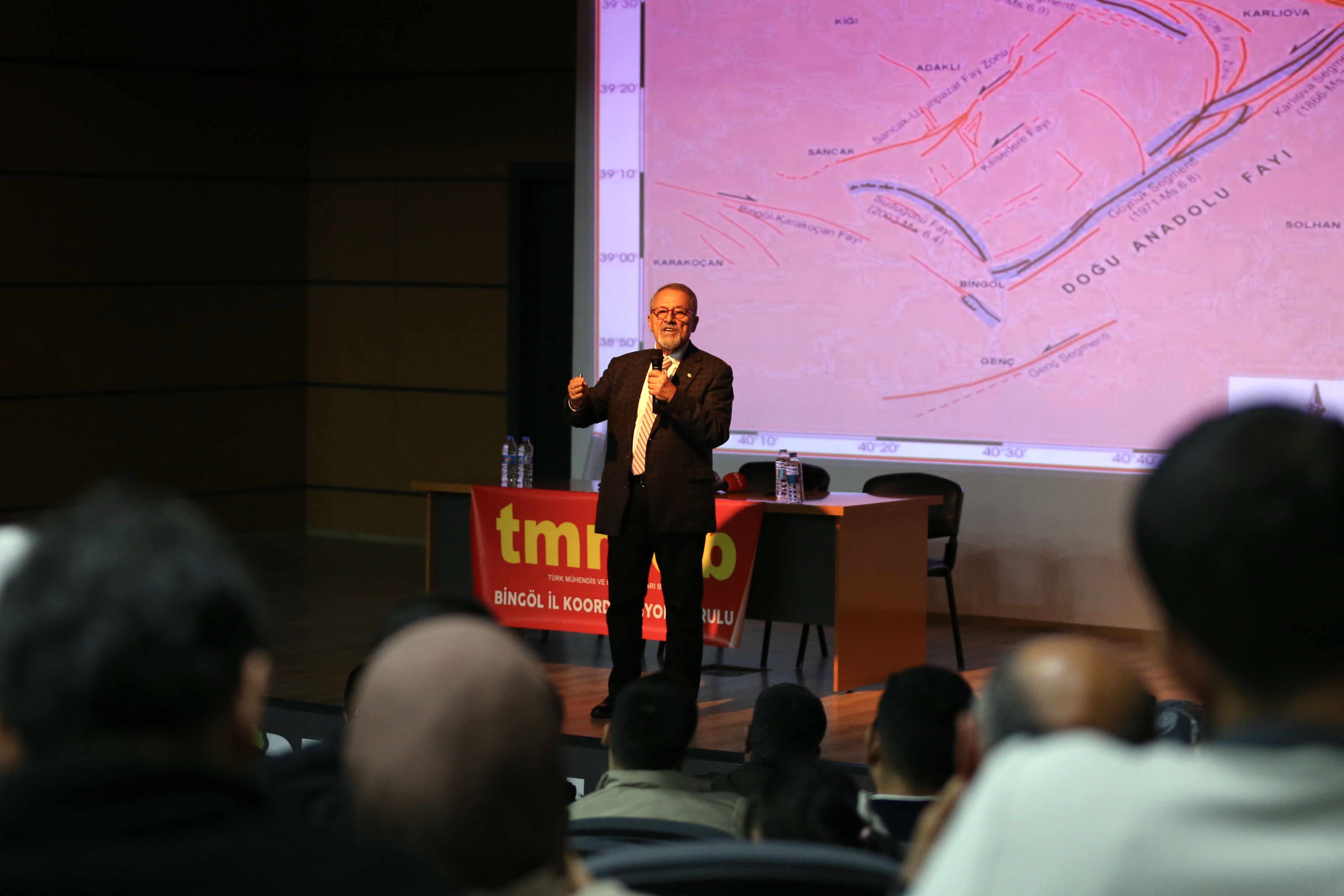 Prof. Dr. Naci Görür'den korkutan deprem uyarısı! 'Eli kulağında' diyerek açıkladı: Kırıldı kırılacak... Prof. Dr. Naci Görür'den korkutan deprem uyarısı! 'Eli kulağında' diyerek açıkladı: Kırıldı kırılacak... - 2. Resim