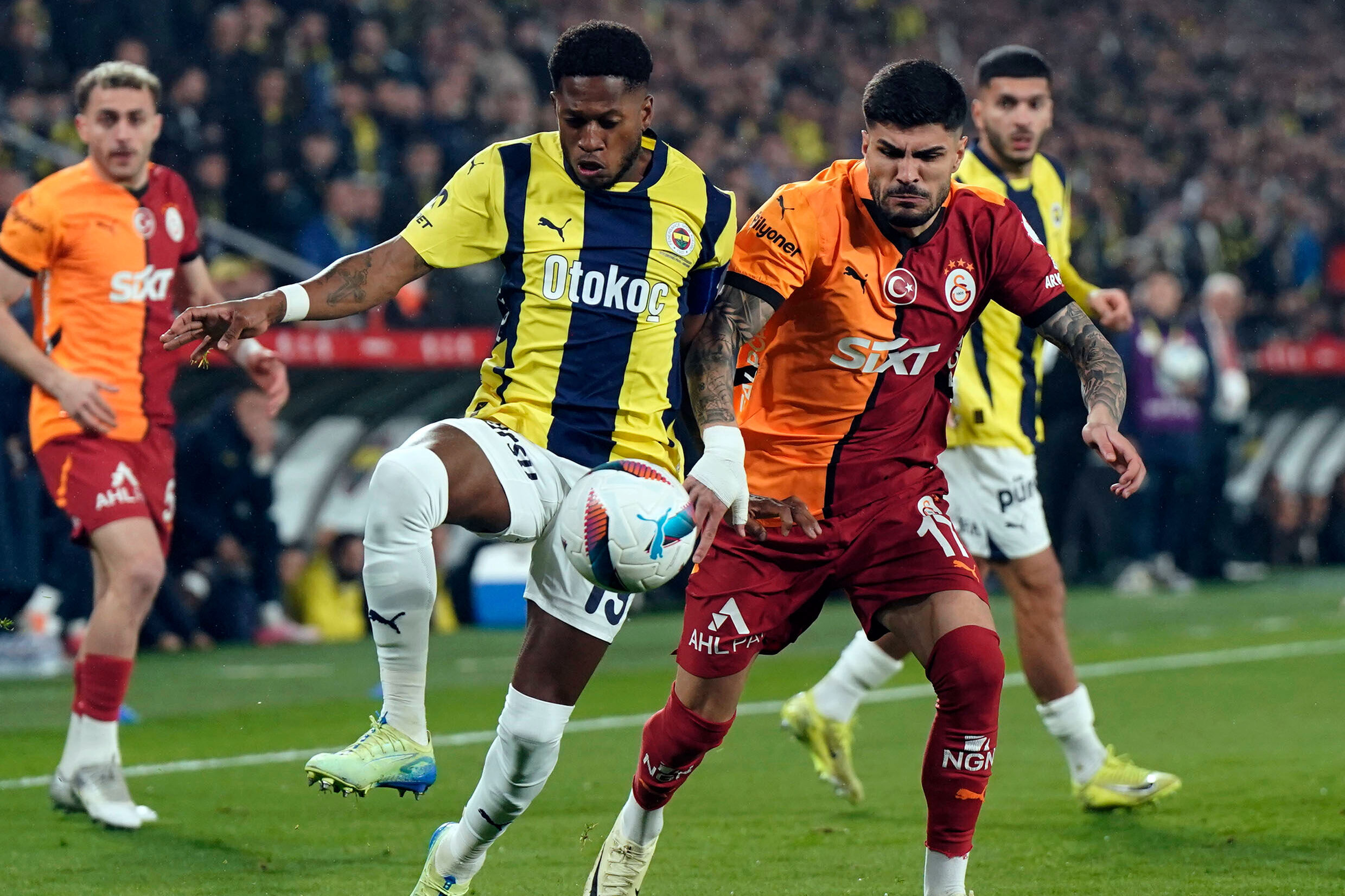 Zafer böyle geldi! Galatasaray'ın tarihi Fenerbahçe galibiyetinin ardında yoğun bir çalışma var Zafer böyle geldi! Galatasaray'ın tarihi Fenerbahçe galibiyetinin ardında yoğun bir çalışma var - 1. Resim