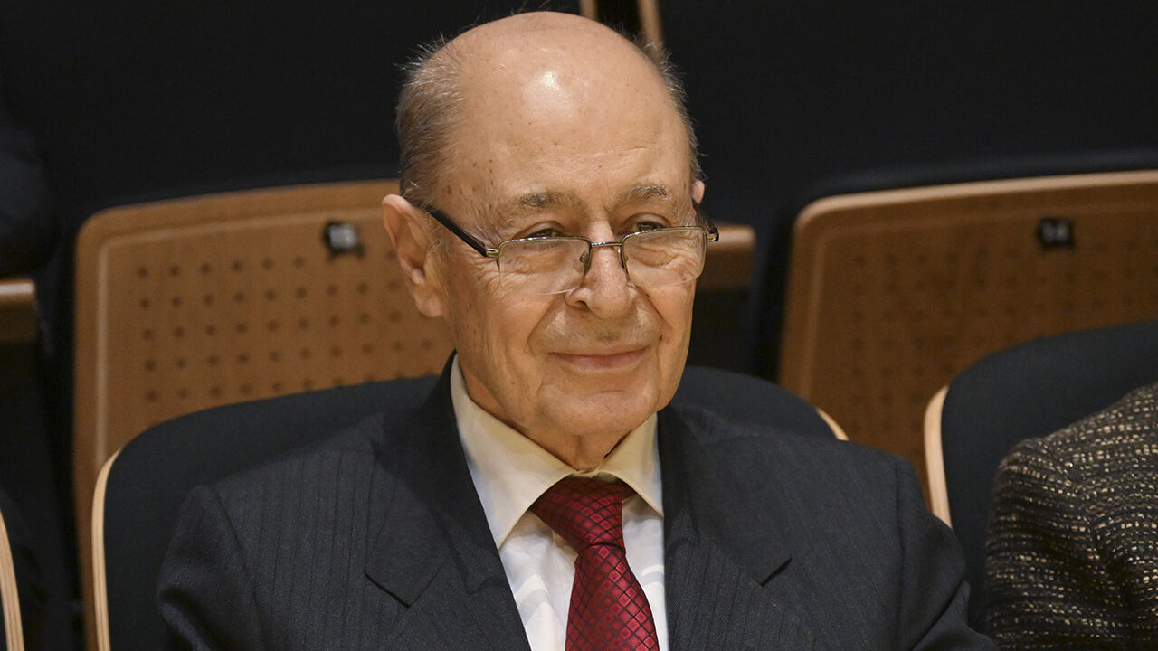 Ahmet Necdet Sezer uzun zaman sonra ortaya çıktı! Son hali dikkatlerden kaçmadı Ahmet Necdet Sezer uzun zaman sonra ortaya çıktı! Son hali dikkatlerden kaçmadı - 2. Resim