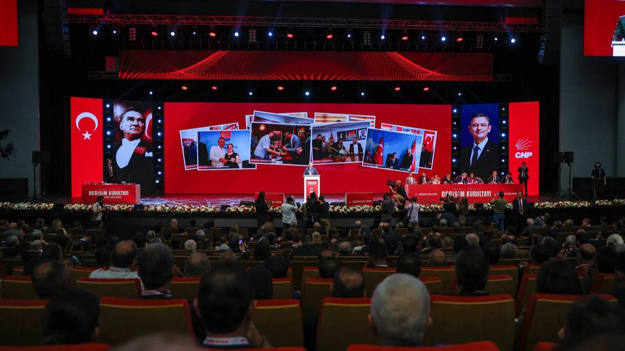 CHP kurultayı ne zaman, saat kaçta, nerede yapılacak? CHP Olağanüstü Kurultayı adayları belli oldu CHP kurultayı ne zaman, saat kaçta, nerede yapılacak? CHP Olağanüstü Kurultayı adayları belli oldu - 1. Resim