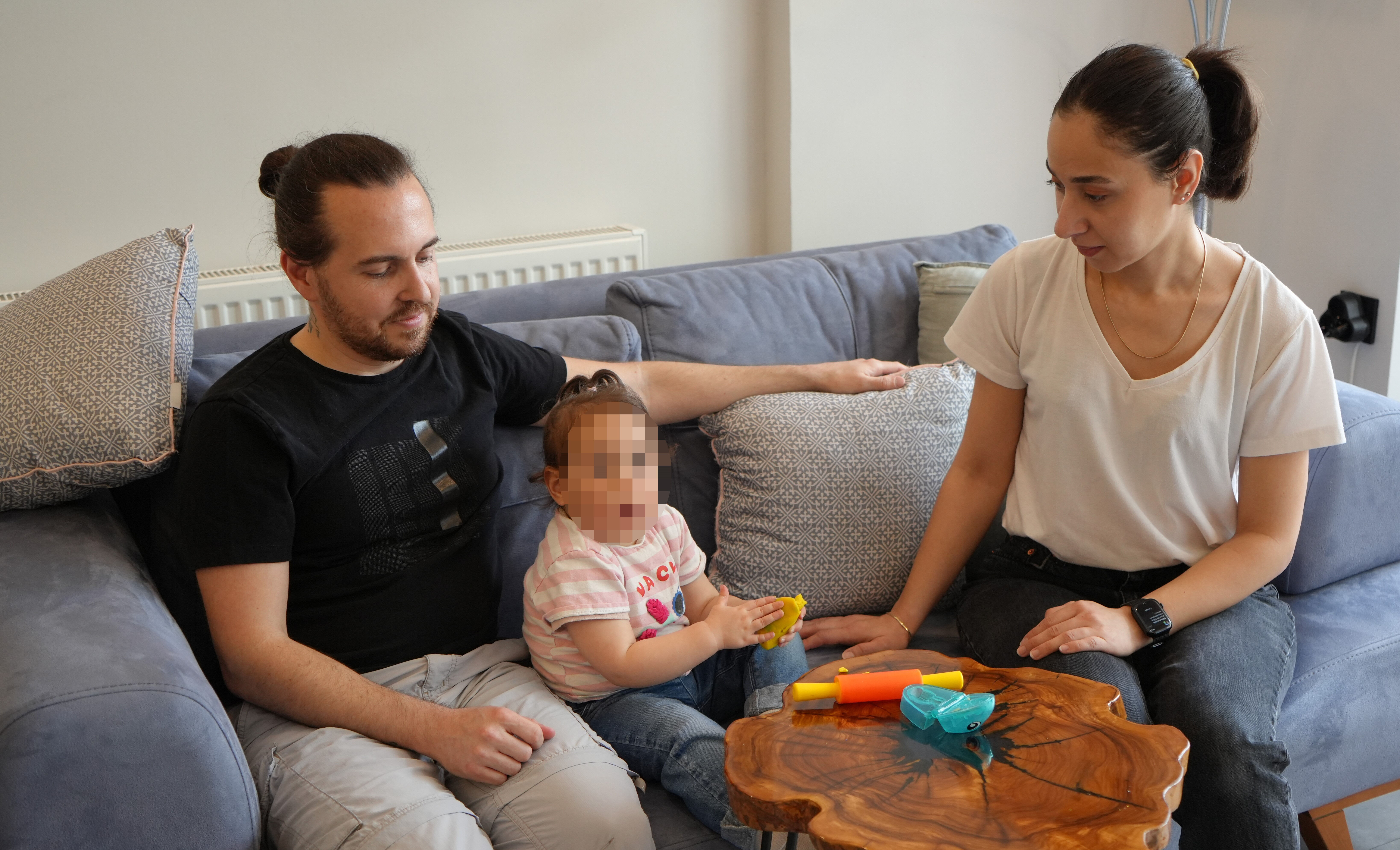 Kreşte vahşet! 2 yaşındaki çocuğu dakikalarca darbettiler - 2. Resim