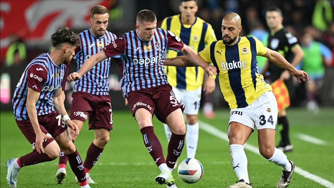 Fenerbahçe Trabzonspor maçını kim yönetecek? Hakem kadrosu açıklandı! Fenerbahçe Trabzonspor maçını kim yönetecek? Hakem kadrosu açıklandı! - 1. Resim
