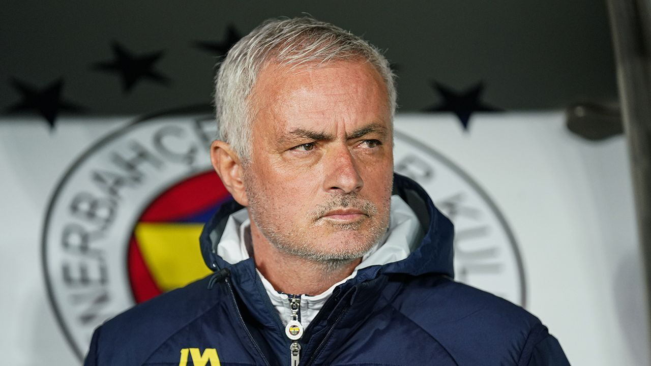 Jose Mourinho, Filip Kostic hakkında konuştu! - 1. Resim