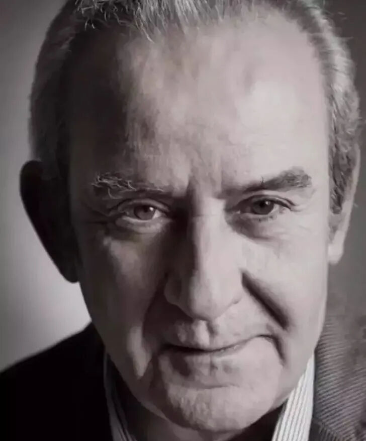 Oyuncu, yönetmen ve çevirmen Ahmet Levendoğlu hayatını kaybetti! Cenaze programı belli oldu Oyuncu, yönetmen ve çevirmen Ahmet Levendoğlu hayatını kaybetti! Cenaze programı belli oldu - 3. Resim