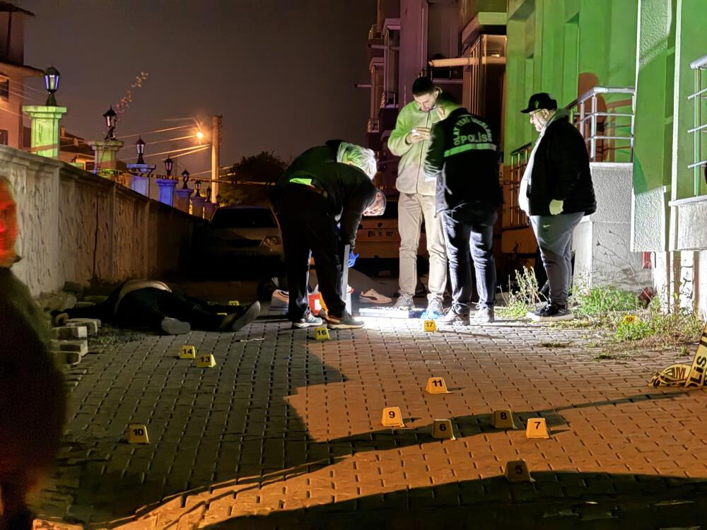 Sakarya'da silahlı kavga! Komşular çatıştı, 5 ölü 5 de yaralı var - 1. Resim