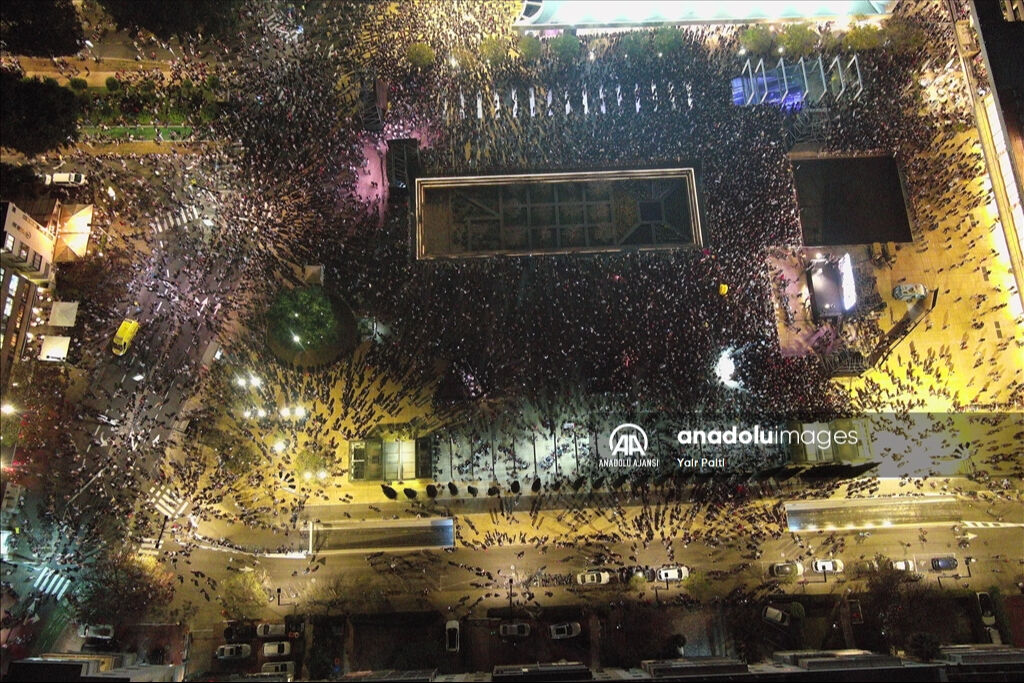 Tel Aviv'de isyan! Netanyahu karşıtı eylemlere binlerce kişi katıldı - 4. Resim