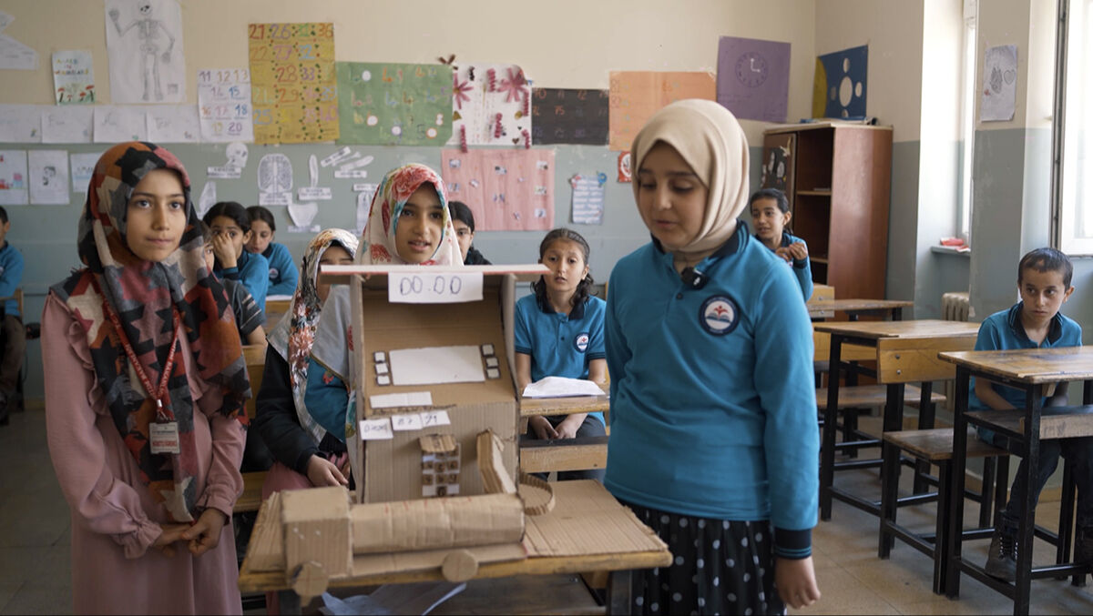 Gabar petrolü çocukların meslek hayalini değiştirdi! Artık mühendis olmak istiyorlar - 5. Resim