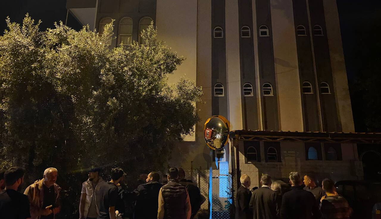 Gelin ve damada en mutlu günlerinde büyük şok! Çiftin evinde yaşanan olay kahretti - 1. Resim