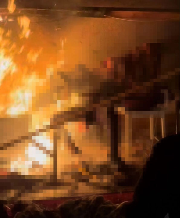 İsrail, gazetecilerin kaldığı çadırı bombaladı! Diri diri yaktılar İsrail, gazetecilerin kaldığı çadırı bombaladı! - 2. Resim