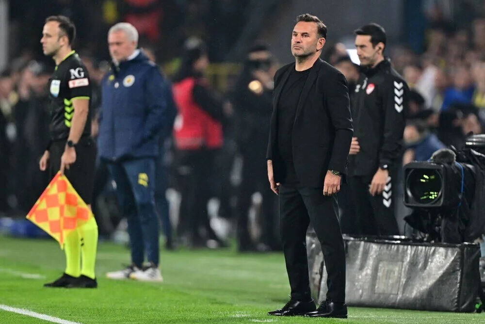 Okan Buruk, Jose Mourinho'nun burun sıkma olayının perde arkasını ilk kez anlattı! Okan Buruk, Jose Mourinho'nun burun sıkma olayının perde arkasını ilk kez anlattı! - 6. Resim