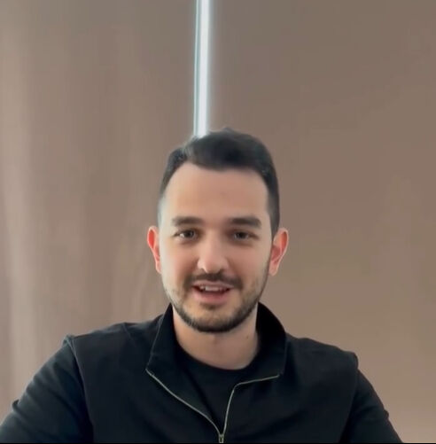 Pulsar dizisinin Çağlar'ıydı! 25 yaşında olan Ayberk Koçar'ın son hali şaşırttı: Kimse tanıyamadı Pulsar dizisinin Çağlar'ıydı! 25 yaşında olan Ayberk Koçar'ın son hali şaşırttı: Kimse tanıyamadı - 4. Resim