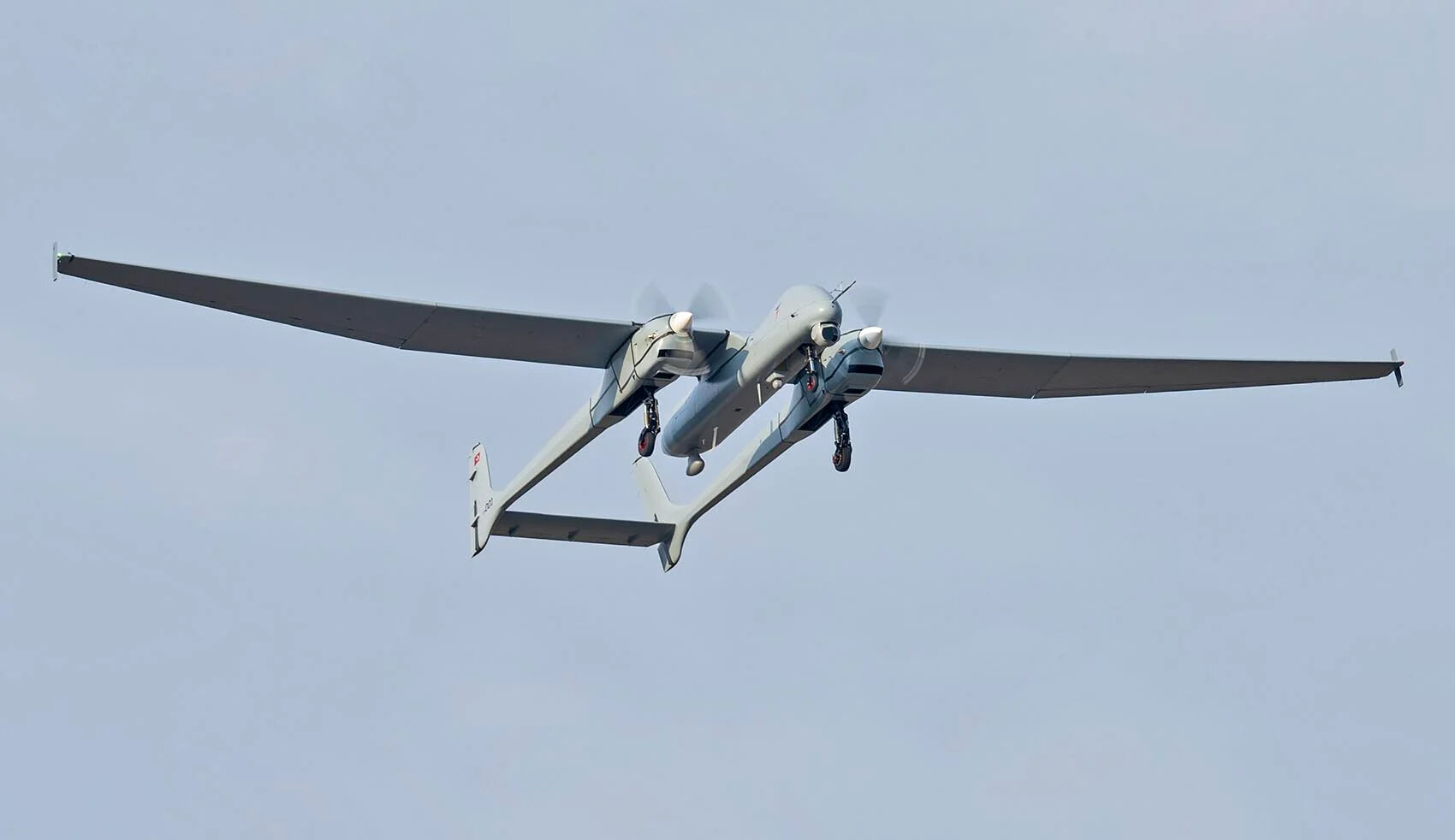 Türkiye'nin savunma sanayisi sınır tanımıyor! AKSUNGUR göğüs kabarttı - 1. Resim