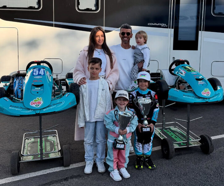 5 yaşındaki Sofuoğlu ağızları açık bıraktı! Karting podyumunda adeta şov yaptı 5 yaşındaki Sofuoğlu ağızları açık bıraktı! Karting podyumunda adeta şov yaptı - 2. Resim