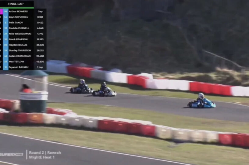 5 yaşındaki Sofuoğlu ağızları açık bıraktı! Karting podyumunda adeta şov yaptı 5 yaşındaki Sofuoğlu ağızları açık bıraktı! Karting podyumunda adeta şov yaptı - 1. Resim