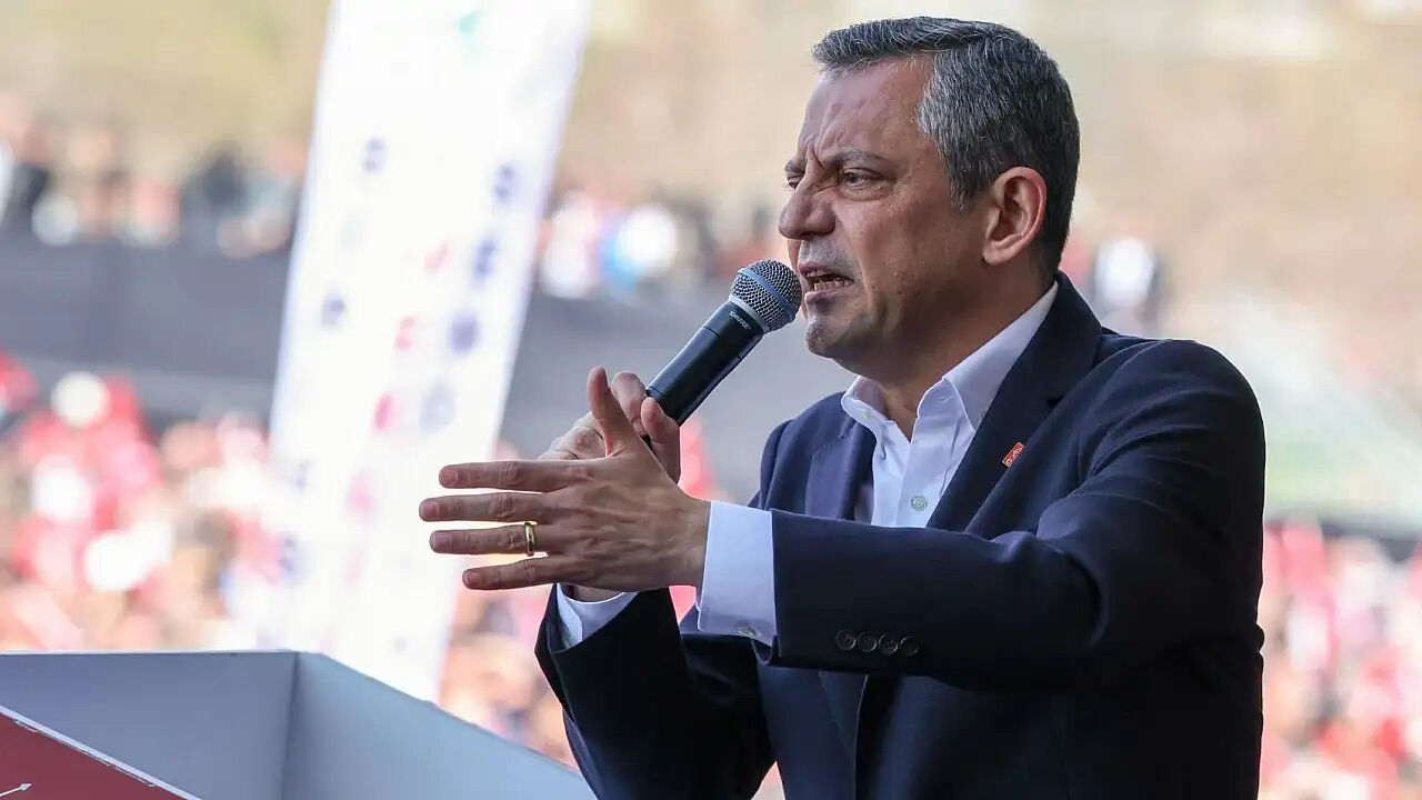 CHP, DEM ve İyi Partililer bile destek vermedi! Özgür Özel ve Ekrem İmamoğlu'na soğuk duş CHP, DEM ve İyi Partililer bile destek vermedi! Özgür Özel ve Ekrem İmamoğlu'na soğuk duş - 1. Resim