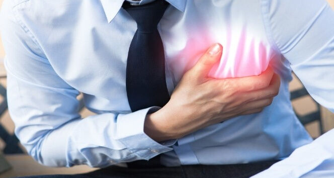 Kalp krizinde ilk 3 dakika hayati önem taşıyor! Bu belirtilere dikkat edin... - 2. Resim