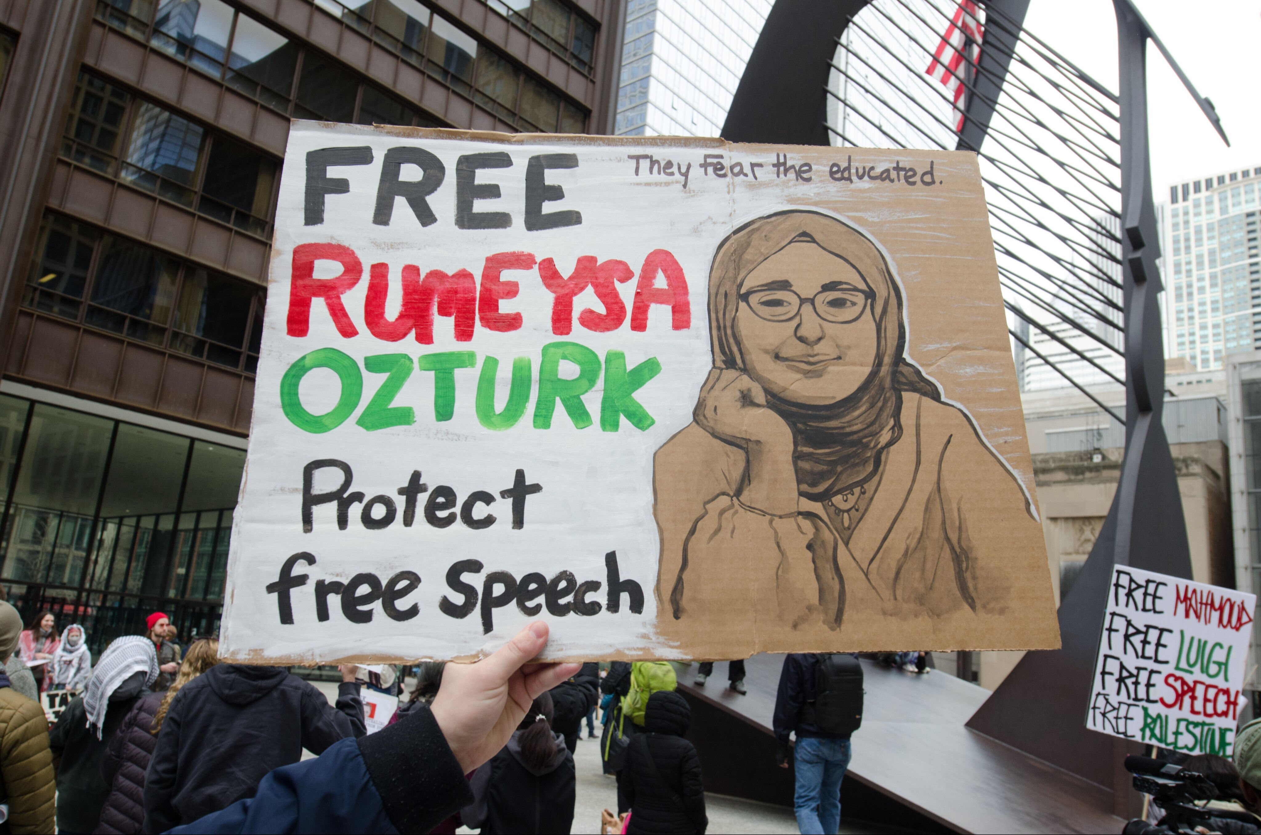 Kefalet reddedildi, dava ertelendi! Rümeysa Öztürk için sıradaki adım ne olacak? - 1. Resim