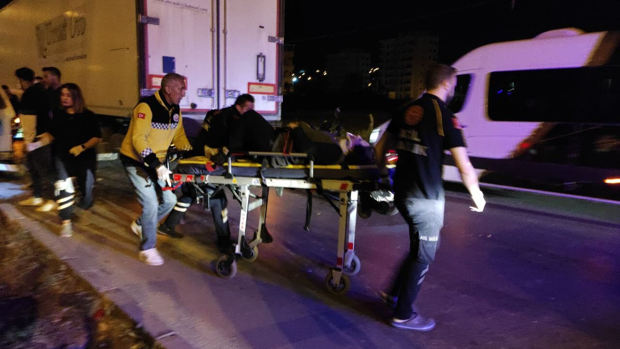 Mersin'de can pazarı! Feci kazada çok sayıda yaralı var - 1. Resim