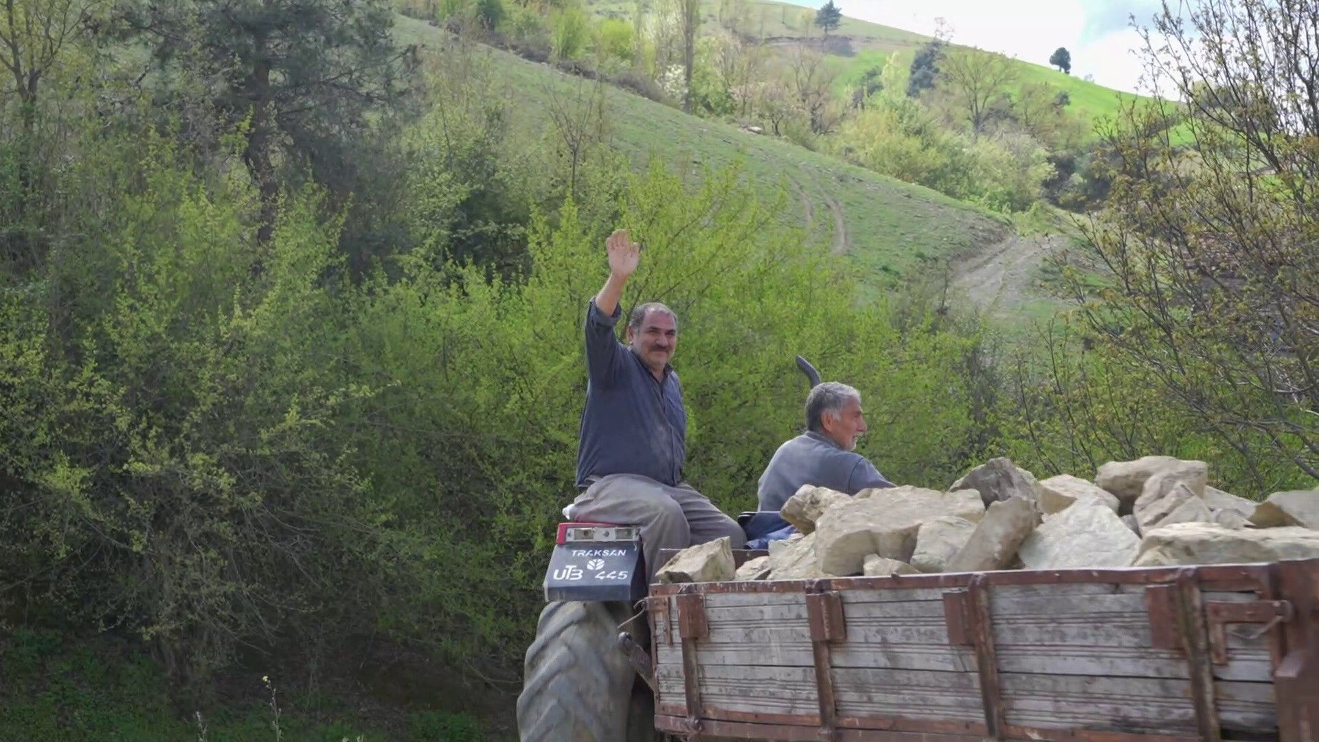 Türkiye'de eşi yok! Samsun'un sır dolu köyü... Dilleri değil sadece elleri konuşuyor - 5. Resim