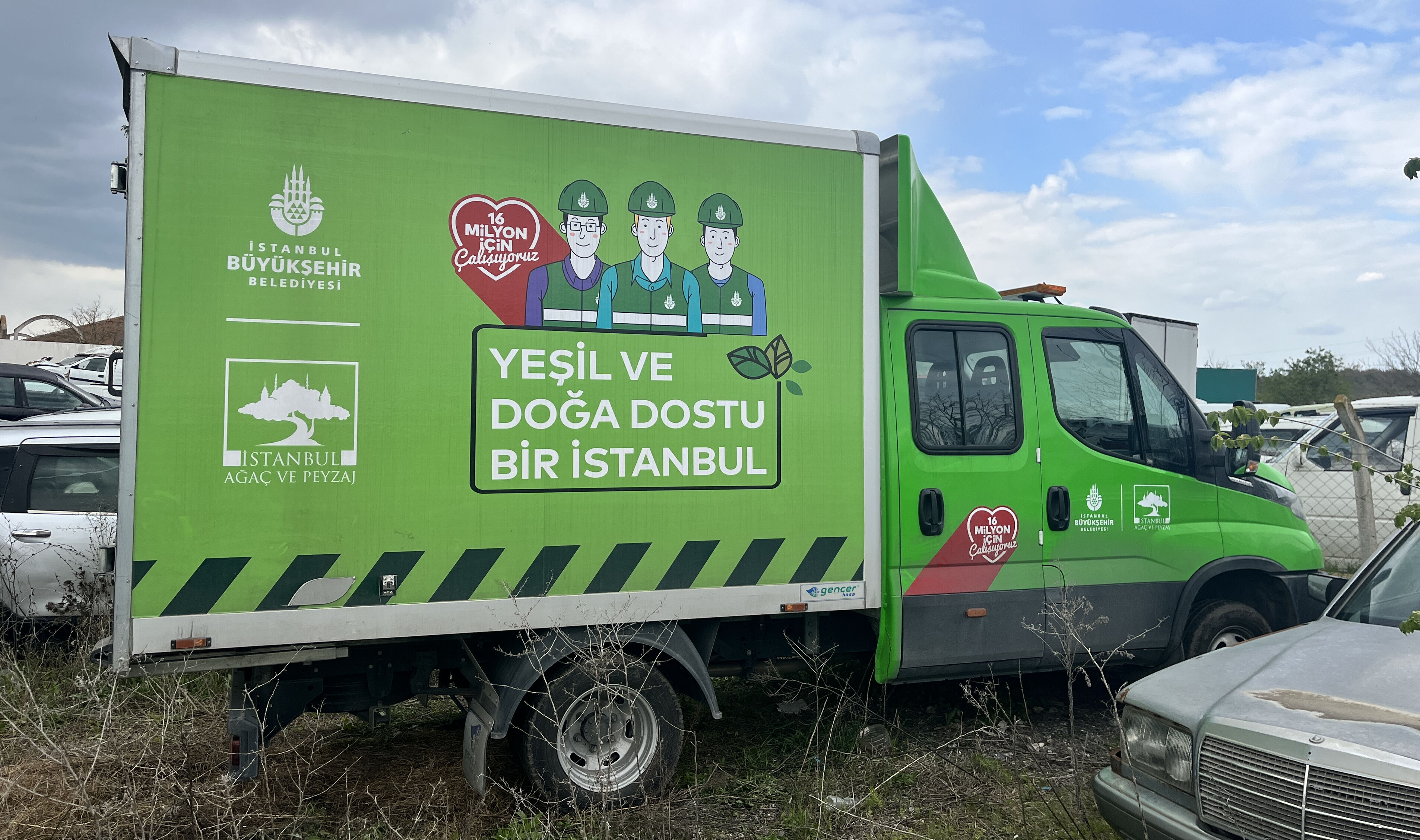 8 düzensiz göçmenin yakalandığı kamyon, İBB'ye ait çıktı - 2. Resim