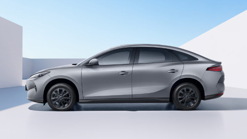 BYD’den taksicilere özel uygun fiyatlı elektrikli: e7 BYD’den taksicilere özel uygun fiyatlı elektrikli: e7 - 2. Resim